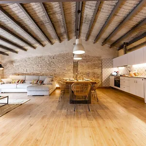 https://bravissimo-placa-del-vi-design-penthouse.catalonia-hotels.com